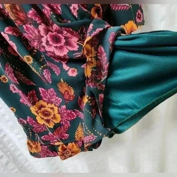 EVERLY Floral Long-Sleeve Romper Large - Picture 4 of 6